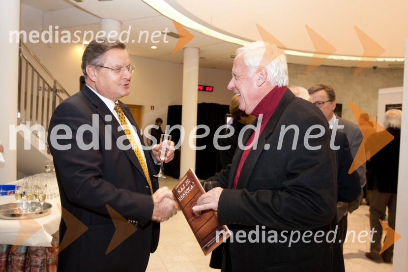 Dušan Mlakar, režiser in Jernej NovakKaj je resnica, premiera predstave v SNG Nova Gorica