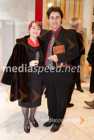 Mitja Bervar, v.d. ravnatelj Opere in baleta Ljubljana in soproga Sonja Kralj BervarKaj je resnica, premiera predstave v SNG Nova Gorica