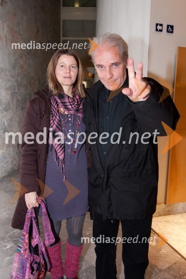 Katja Robič, šepetalka in Milan Vodopivec, igralecKaj je resnica, premiera predstave v SNG Nova Gorica