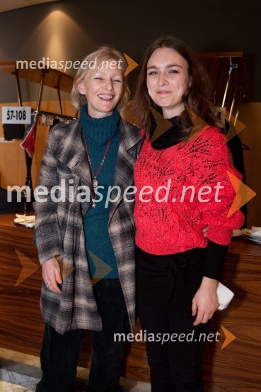 Arna Hadžialjević, igralka in mama TatjanaKaj je resnica, premiera predstave v SNG Nova Gorica