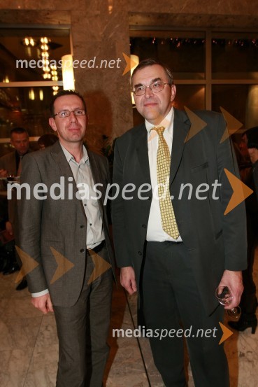 Andrej Markočič, direktor občinske uprave Občine Brda in Borut Bašin, odnosi z javnostmi SNG Nova GoricaKaj je resnica, premiera predstave v SNG Nova Gorica