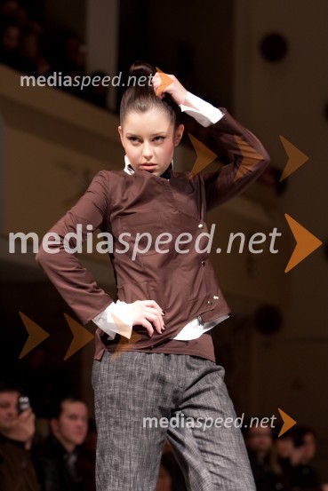 ModelI know you want me-young fresh creative, modna revija