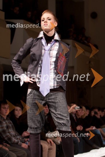 ModelI know you want me-young fresh creative, modna revija