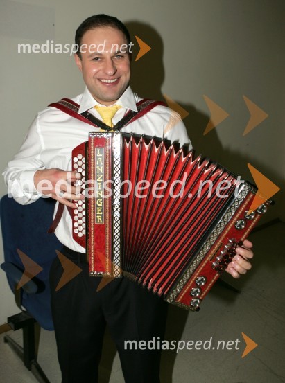 Boštjan Konečnik, harmonikarSlovenska polka in valček