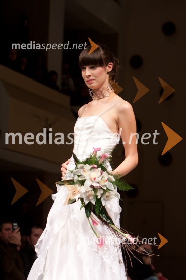 ModelI know you want me-young fresh creative, modna revija