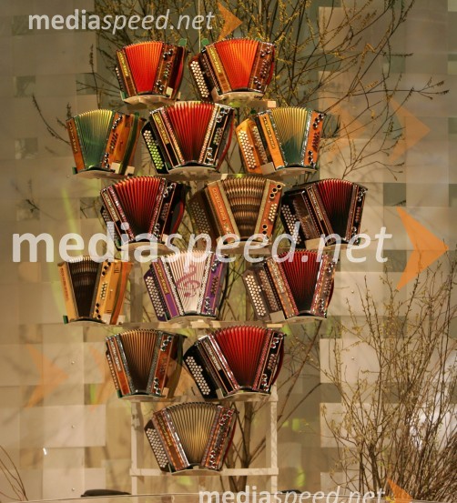 HarmonikeSlovenska polka in valček