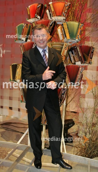 Boris Kopitar, voditeljSlovenska polka in valček