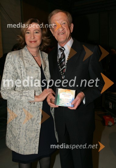 Mojca Menart, v.d. generalnega direktorja RTV Slovenija in Toni Gašperič, glasbenikSlovenska polka in valček