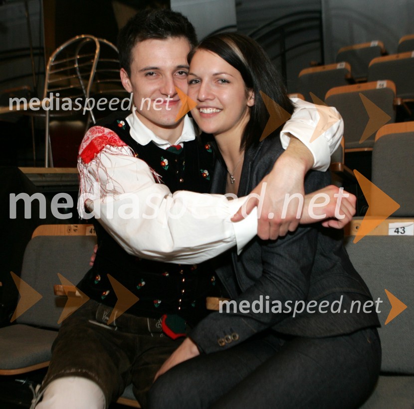 Blaž Švab, ansambel Modrijani in njegovo dekle MajaSlovenska polka in valček