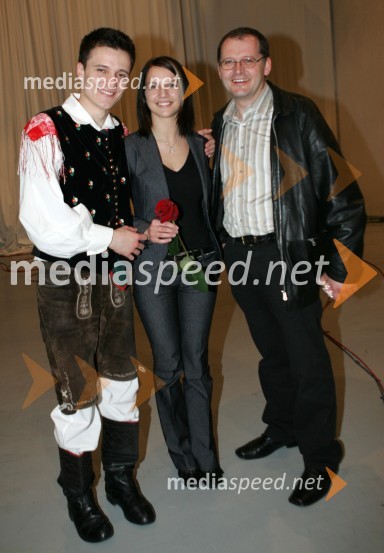 Blaž Švab, ansambel Modrijani, njegovo dekle Maja in oče PeterSlovenska polka in valček