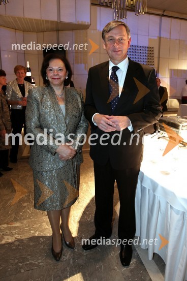 Dr. Danilo Türk, predsednik Republike Slovenije in njegova soproga Barbara Miklič Türk17. Manager koncert