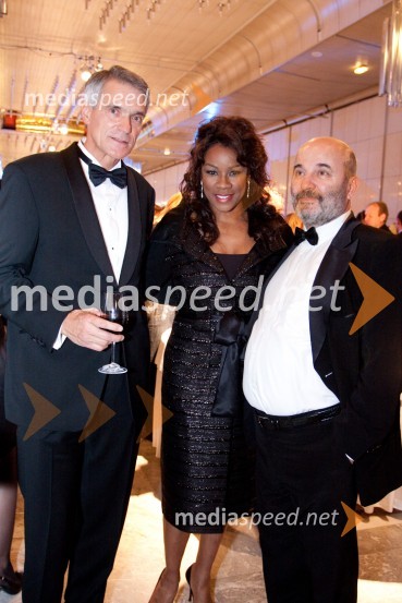 Slobodan Sibinčič, predsednik uprave GV skupine in predsednik sveta Managerskih koncertov, Denyce Graves, mezzosopranistka in ...17. Manager koncert