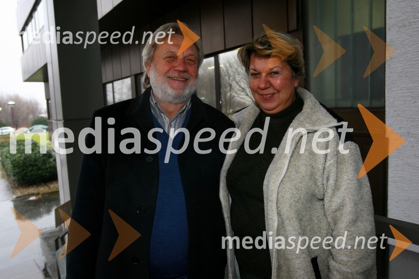 Vlado Krejač, v.d. odgovornega urednika Radia Maribor in Breda Čepe, novinarkaRTV Slovenija, Regionalni Center Maribor, Božiček na obisku
