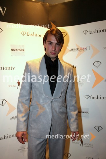 Dejan Lučić, manekenFashion TV, prednovoletna zabava