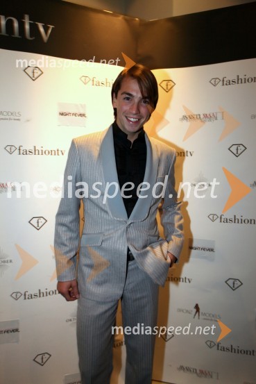 Dejan Lučić, manekenFashion TV, prednovoletna zabava