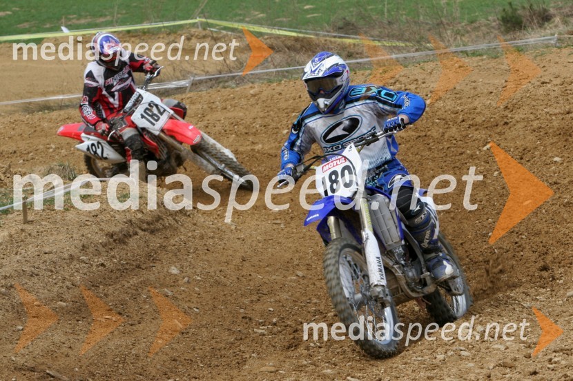 Ciril Jeraj (AMD Kranj) in Janez Juhant (MK Bartog Fortuna)MOTOKROS, 2. dirka za DP, Slovenj Gradec