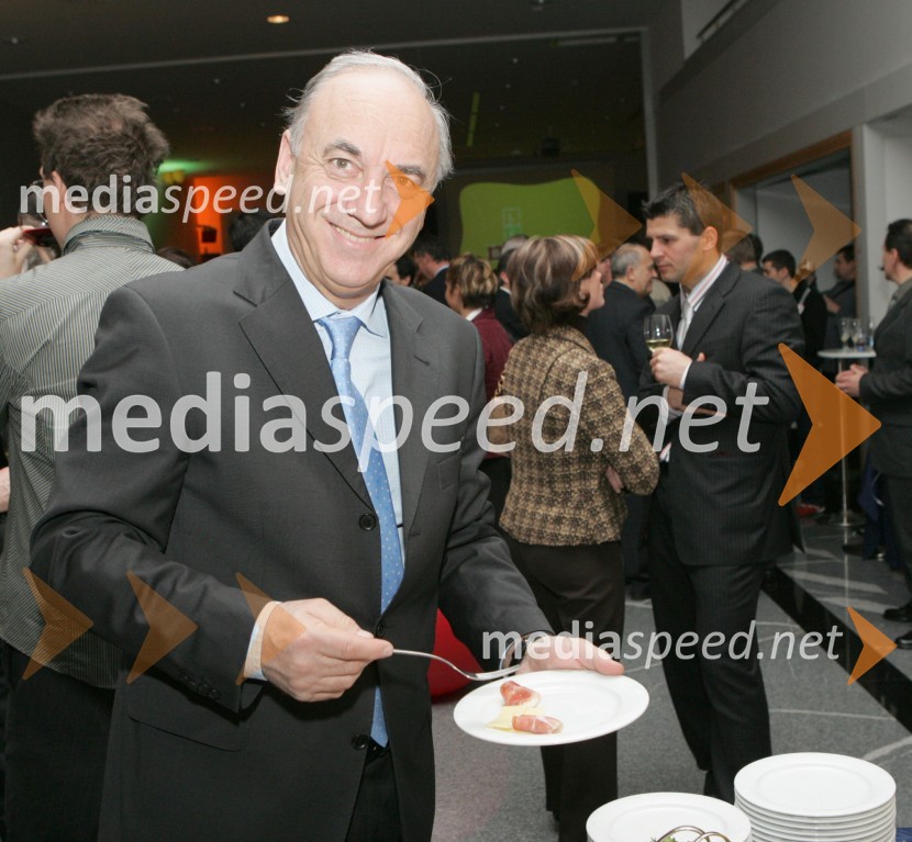 Lastnik televizijske postaje RTS Janez UjčičJanez Ujčič