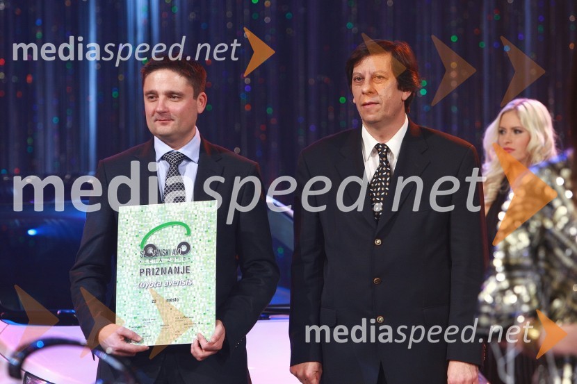 Boštjan Trilar, Toyota Slovenija in Janez Martinčič, novinar Vala 202Slovenski avto leta 2010