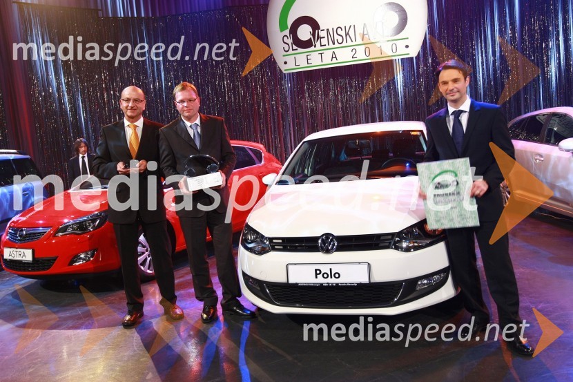 Heinz Slesak, generalni direktor Porsche Slovenija, Marko Škriba, vodja znamke Volkswagen v Sloveniji in Danilo Ferjančič, generalni direktor Porsche SlovenijaSlovenski avto leta 2010