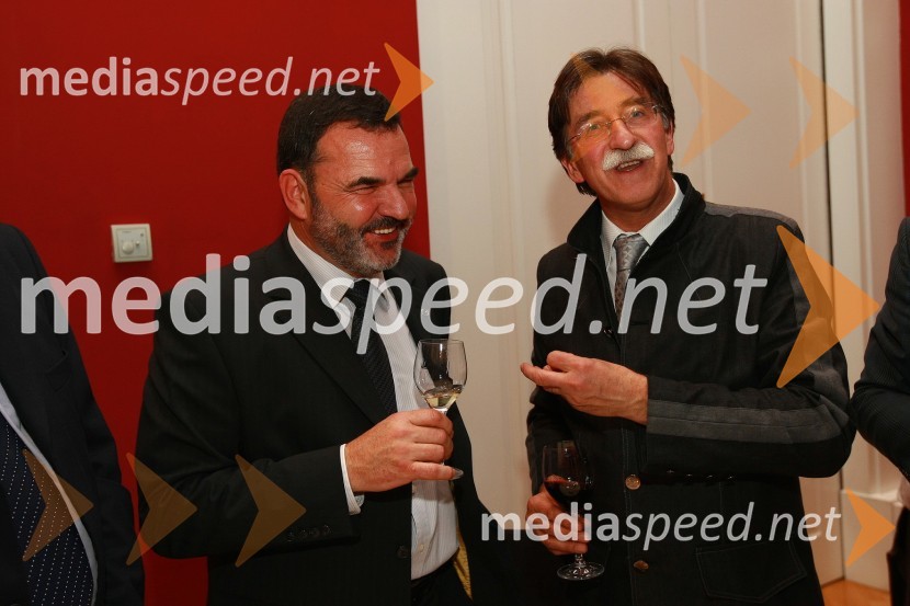 Bogdan Žvanut, Mazda in Jožko Čuk, v.d. direktorja Slovenskega narodnega gledališča (SNG) Nova GoricaSlovenski avto leta 2010