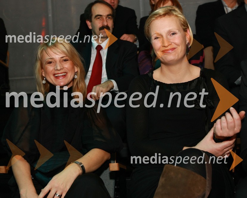 Metka Pevec Kejžar, vodja službe za odnose z javnostmi, AC Intercar, d.o.o Ljubljana in Claudia Lakner, vodja tržnih komunikacij AC-Intercar d.o.o.Slovenski avto leta 2010