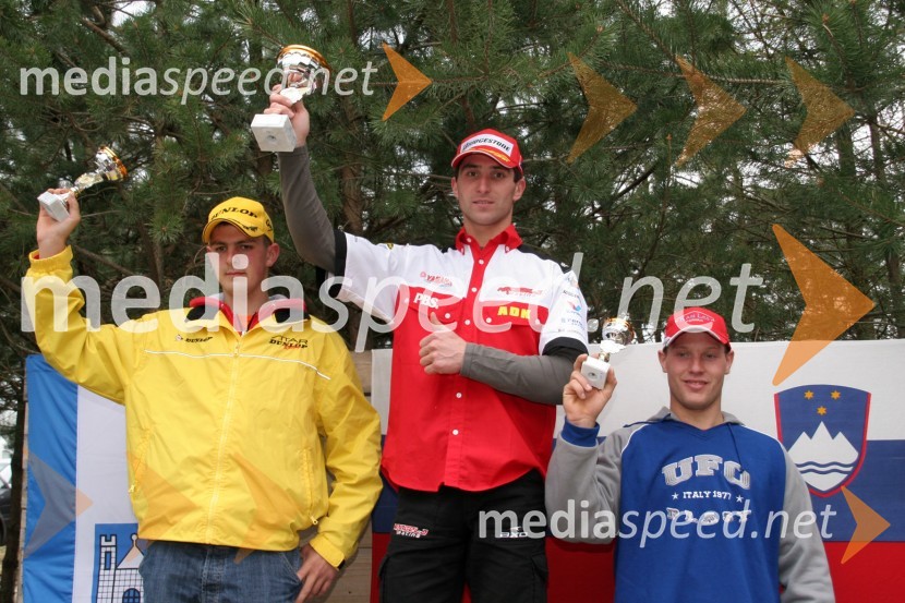 Člani razreda open: Miha Špindler (AMD Sitar Dunlop), Sašo Kragelj (AMD Feroda) in Damjan Smrekar (AMD Šentvid pri Stični)MOTOKROS, 2. dirka za DP, Slovenj Gradec