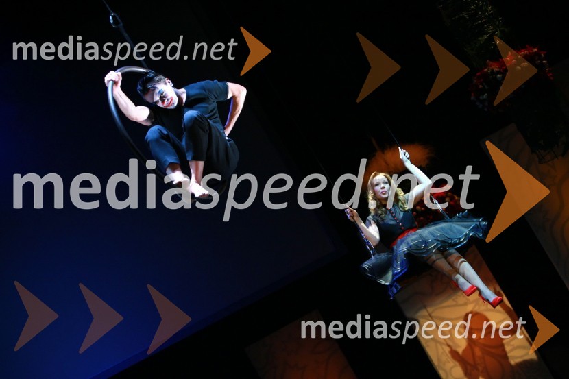 Regina Kogoj, pevkaSlovenka leta 2009 je ... Katarina Kresal