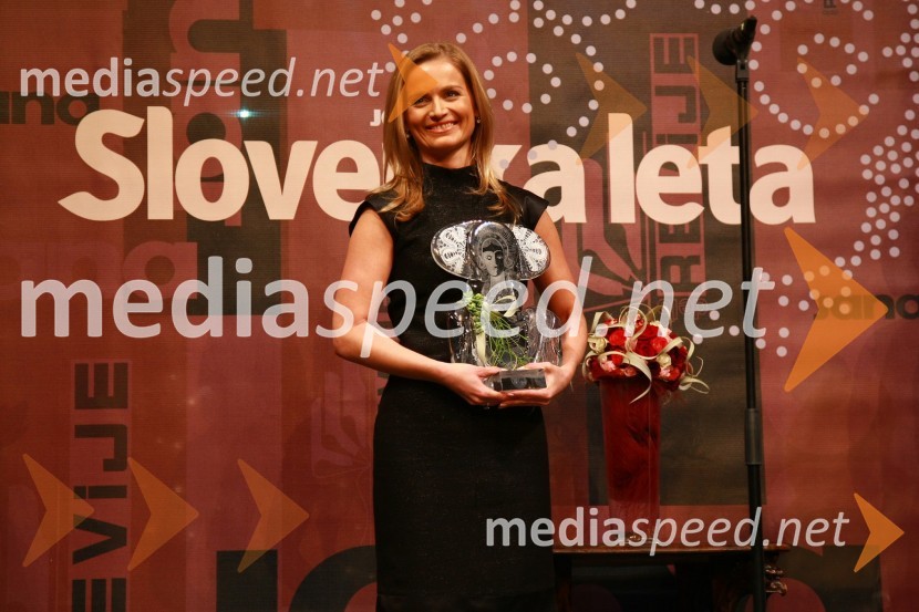 Katarina Kresal, ministrica za notranje zadeve in Slovenka leta 2009Slovenka leta 2009 je ... Katarina Kresal