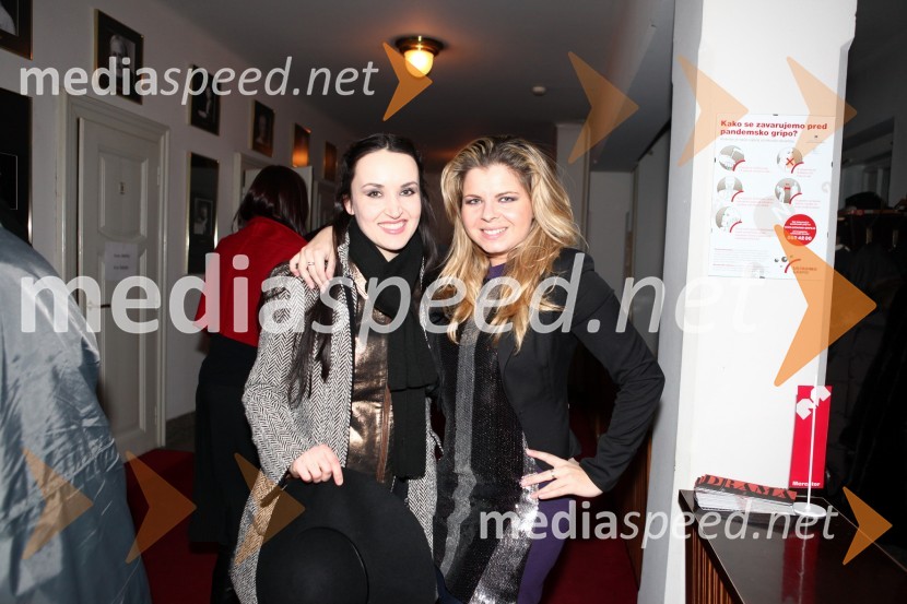 Tinkara Kovač, pevka in Neisha, glasbenicaSlovenka leta 2009 je ... Katarina Kresal