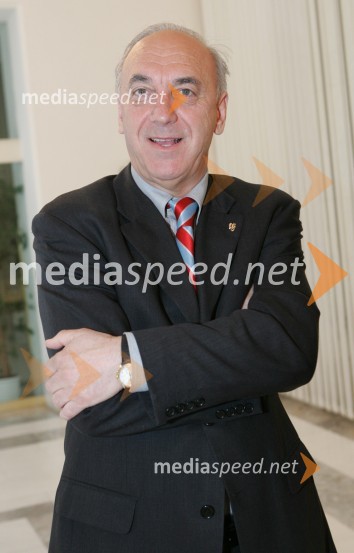 Lastnik televizijske postaje RTS Janez UjčičJanez Ujčič