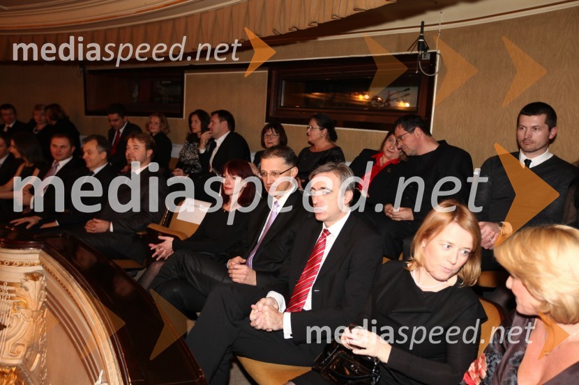 Slovenka leta 2009 je ... Katarina Kresal