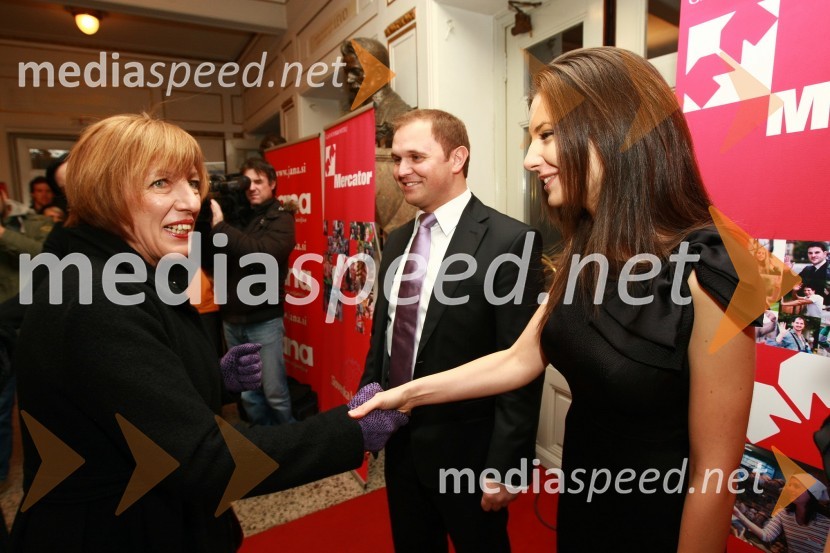 Vika Potočnik, nekdanja županja Ljubljane, Marija Pandrc, izvršna direktorica podjetja Rašica in Matej Raščan, direktor in lastnik podjetja Rašica Point d.o.o. ter podjetja Delo revije, d.d.Slovenka leta 2009 je ... Katarina Kresal