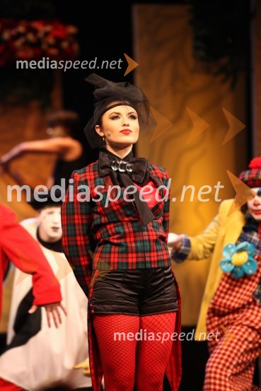 Maja Martina Merljak, povezovalka prireditveSlovenka leta 2009 je ... Katarina Kresal