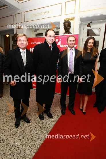 Franci Matoz, odvetnik, Leo Oblak, predsednik uprave Infonet media, d.d., Matej Raščan, direktor in lastnik podjetja Rašica Point d.o.o. ter podjetja Delo revije, d.d. in Marija Pandrc, izvršna direktorica podjetja RašicaSlovenka leta 2009 je ... Katarina Kresal