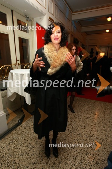 Sabina Remar, Miss Universe 2004Slovenka leta 2009 je ... Katarina Kresal