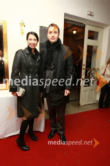 Petra Kancler, novinarka in Gregor Jamnik, generalni direktor Hotel SlonSlovenka leta 2009 je ... Katarina Kresal