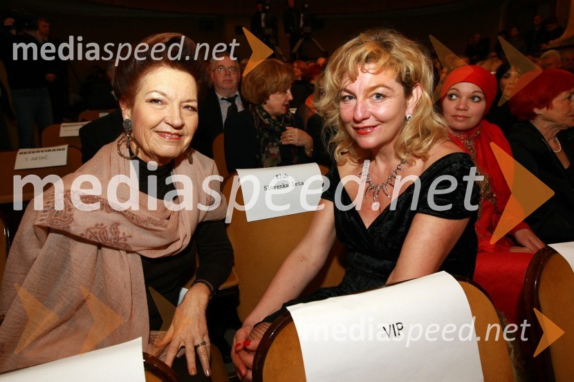 Elza Budau, pevka in dr. Evita LeskovšekSlovenka leta 2009 je ... Katarina Kresal