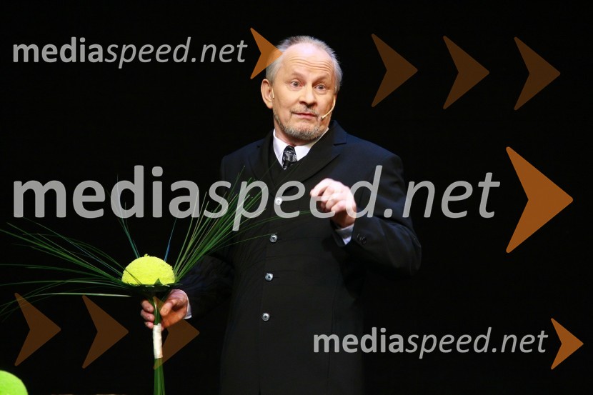 Peter Ternovšek, igralecSlovenka leta 2009 je ... Katarina Kresal