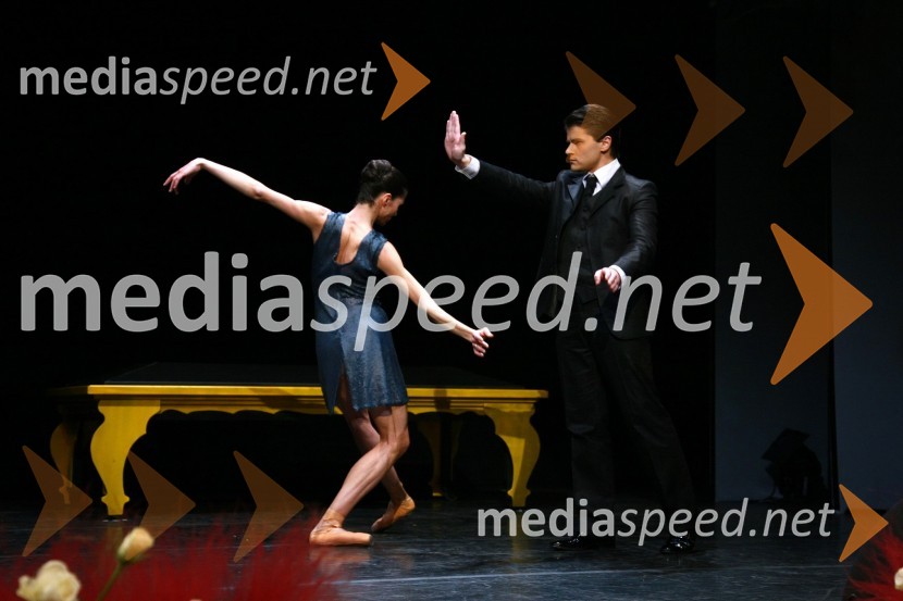 Bojana Nenadović Otrin, balerina in Jure GodlerSlovenka leta 2009 je ... Katarina Kresal