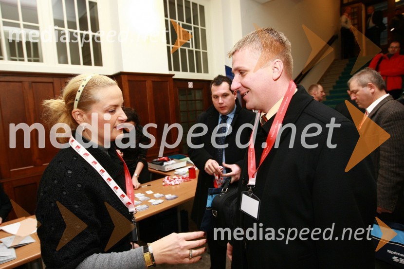Ingrid Sever, idejni vodja kongresa RIMC 2010 in Mag. Dejan Jurkovič, Direkcija RS za vodenje investicij v javno železniško infrastrukturoRIMC 2010
