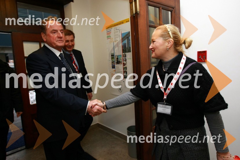 Ivan Zidar, predsednik uprave SCT in Ingrid Sever, idejni vodja kongresa RIMC 2010   
 
RIMC 2010