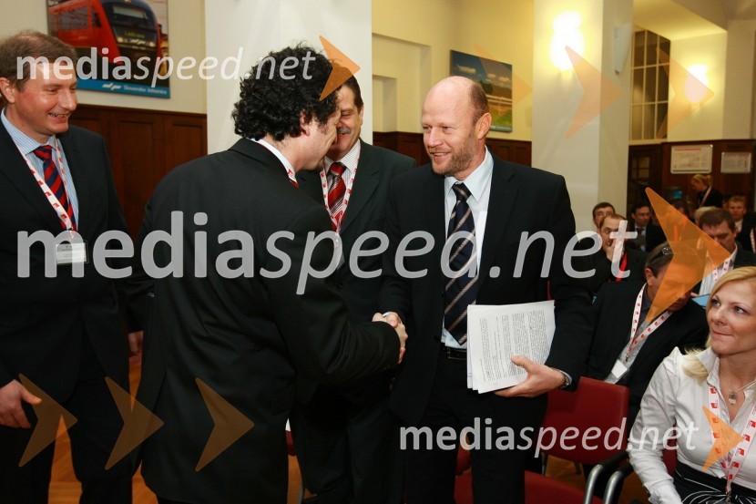 Prof. dr. Drago Sever, dr. Patrick Vlačič, minister za promet, in Marjan Zaletelj, direktor infrastrukture, Slovenske železniceRIMC 2010