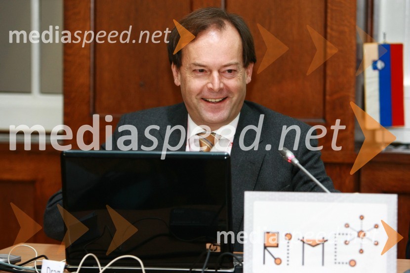 Dr. Thomas Kaufmann - Evropska komisija, DG TRENRIMC 2010