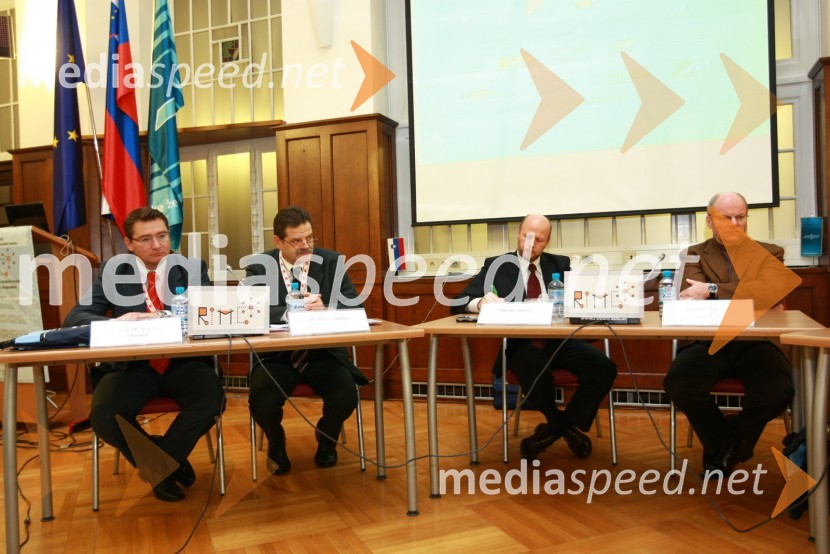 Prof. dr. Tomislav J. Mlinarić, Fakulteta prometnih znanosti Zagreb, dr. Andrej Godec, Direkcija RS za investicije v javno železniško infrastrukturo, Marjan Zaletelj, direktor infrastrukture, Slovenske železnice in Maks Tajnikar, dekan Ekonomske fakultete Univerze v Ljubljani   
 

RIMC 2010