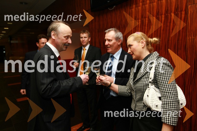 Mag. Ljubo Žerak, direktorat Direktorata za železnice in žičnice, Metod Di Batista, DDC in Ingrid Sever, idejni vodja kongresa RIMC 2010 
 
RIMC 2010
