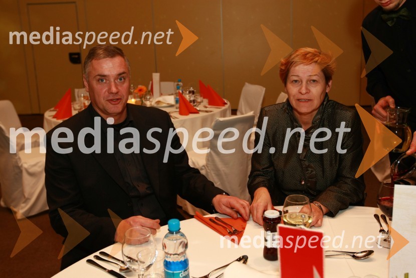 ... in Meta Zajc Pogorelčnik, Stavbar IGM d.o.o.  
RIMC 2010