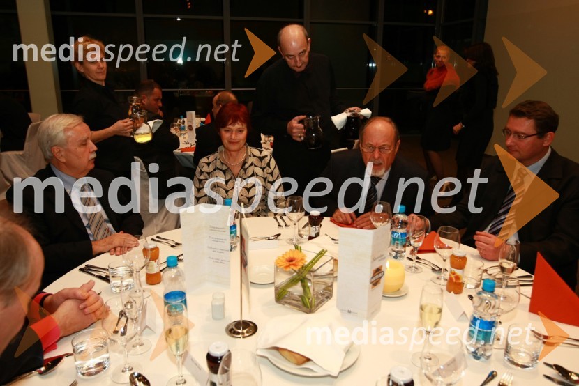 Dr. Johannes Ludewig, predsednik CER, Mirjam Kastelič, Slovenske železnice, prof. dr. Klaus Riesberger, TU Graz Avstrija in prof. dr. Tomislav J. Mlinarić, Fakulteta prometnih znanosti ZagrebRIMC 2010