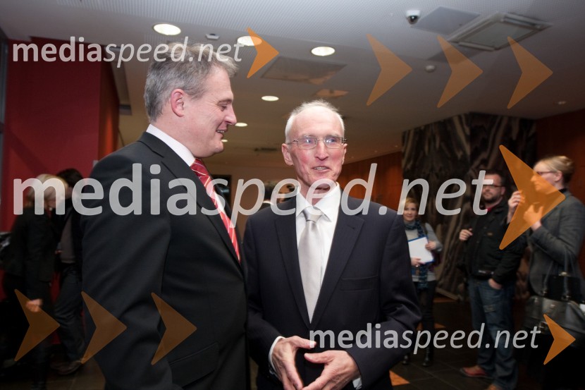 	Aleksander Svetelšek, predsednik Združenja Manager in Milan Matos, nekdanji direktor Mladinske knjige ZaložbeZdruženje Manager, januarsko srečanje in podelitev priznanja za življenjsko delo na področju managementa