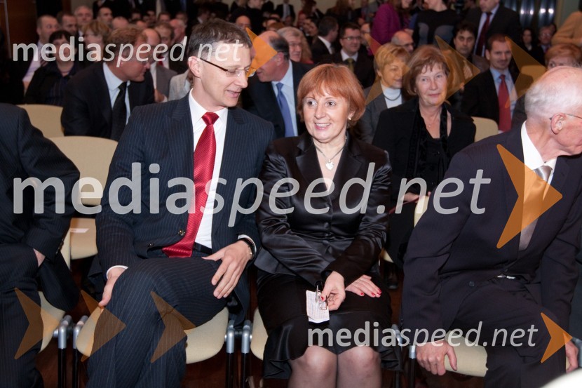 Igor Lukšič, minister za šolstvo in šport in Tatjana Fink, direktorica podjetja Trimo Trebnje d.d.Združenje Manager, januarsko srečanje in podelitev priznanja za življenjsko delo na področju managementa
