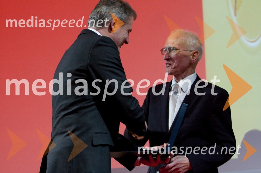 Aleksander Svetelšek, predsednik Združenja Manager in Milan Matos, nekdanji direktor Mladinske knjige ZaložbeZdruženje Manager, januarsko srečanje in podelitev priznanja za življenjsko delo na področju managementa